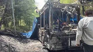 İETT Otobüsü Seyir Halindeyken Alev Aldı