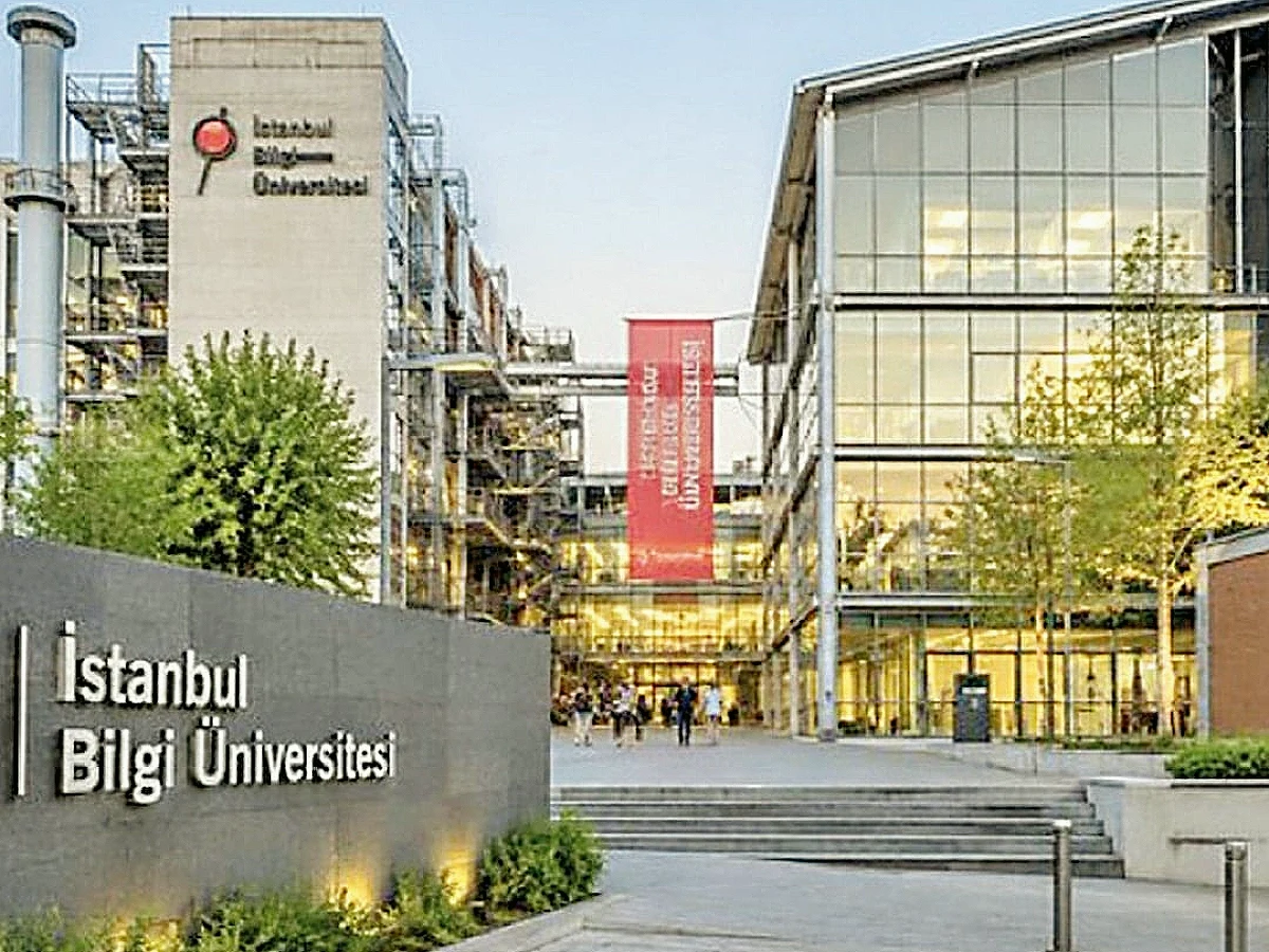 İstanbul Bilgi Üniversitesi Cumhurbaşkanlığı Kararıyla Kapatıldı