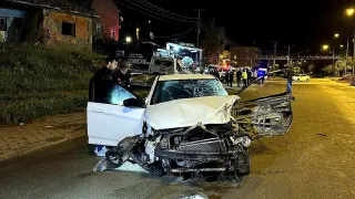 Kırıkkale'de Çekiciye Çarpan Otomobilde 1 Kişi Hayatını Kaybetti, 1 Kişi Yaralandı