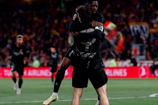 PSG, Fransa Ligue 1'de Şampiyonluğunu İlan Etti