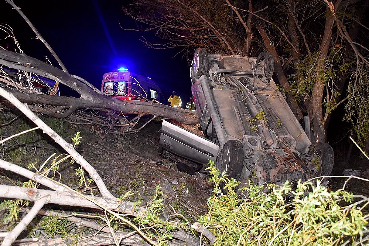 Sivas'ta Trafik Kazası: 1 Ölü, 4 Yaralı