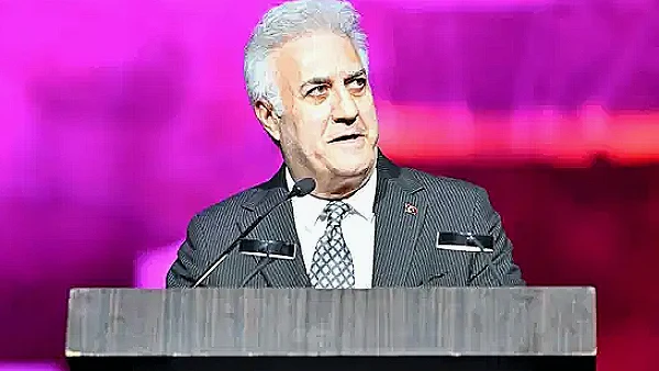 Tamer Karadağlı, Aspendos Antik Tiyatrosu'nda Yuhalandı