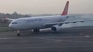 THY uçağında tahliye: İniş takımlarında duman paniği