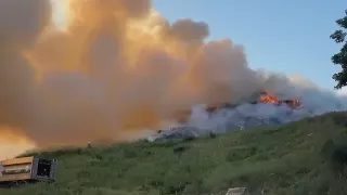 Ümraniye'de Boş Arazide Yangın Çıktı