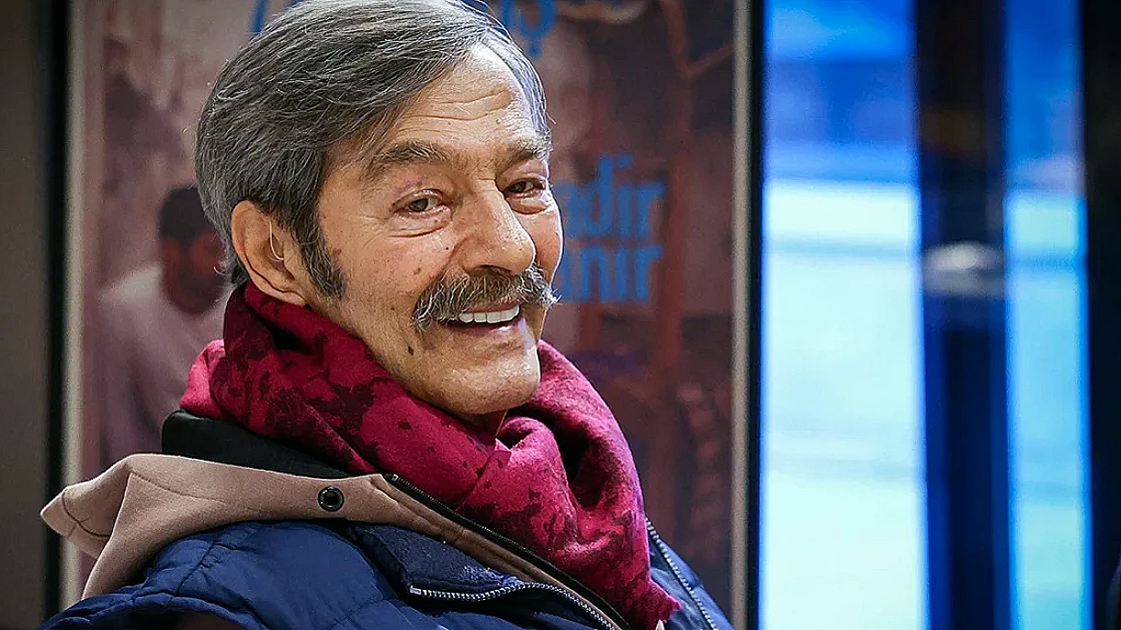 Usta Oyuncu K. İ. Yoğun Bakımda: Sağlık Durumu Hakkında Yeğeni Bilgi Verdi